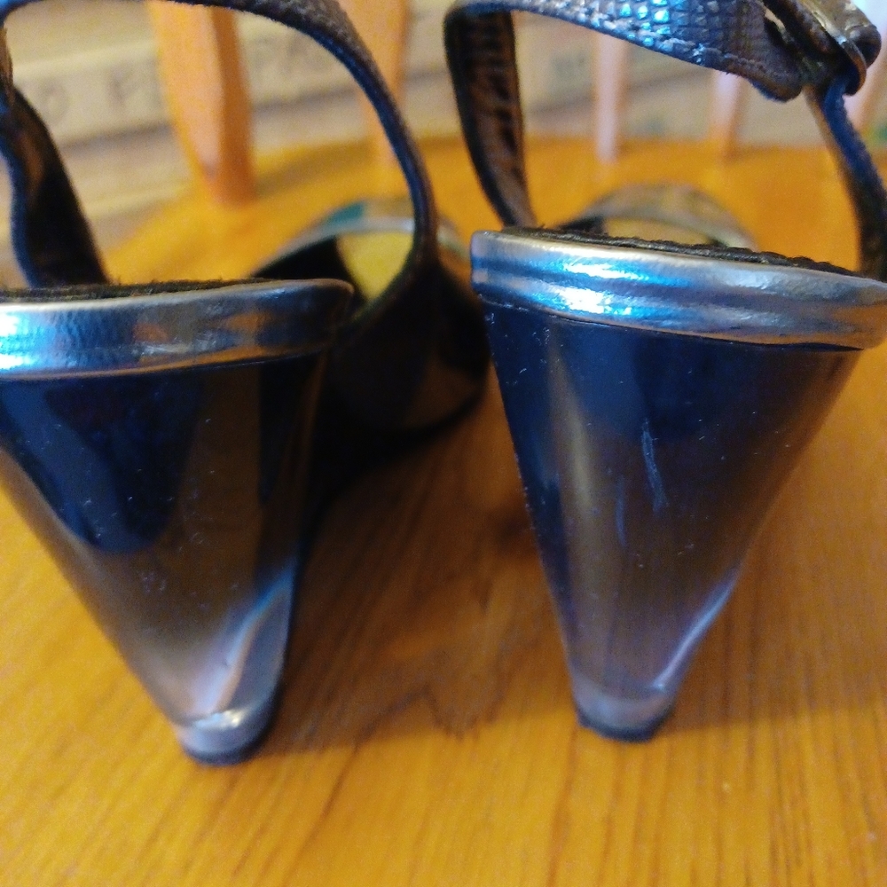 Apepazza silver/pewter open toed wedges - Picture 8 of 11